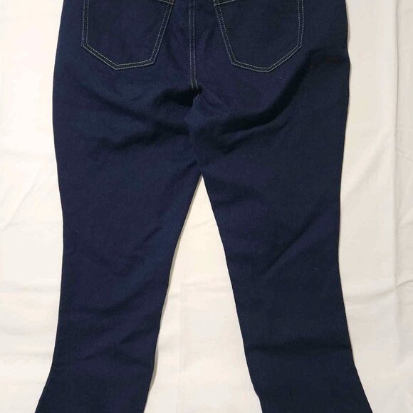 Gemma Rae- Women’s Dark Wash Bootcut Jeans - Picture 3 of 3